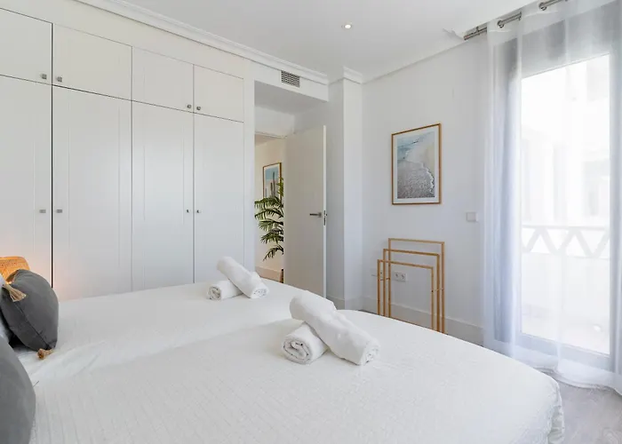 Ultimate - Geweldig Met Ruim Terras En Zeezicht * Estepona